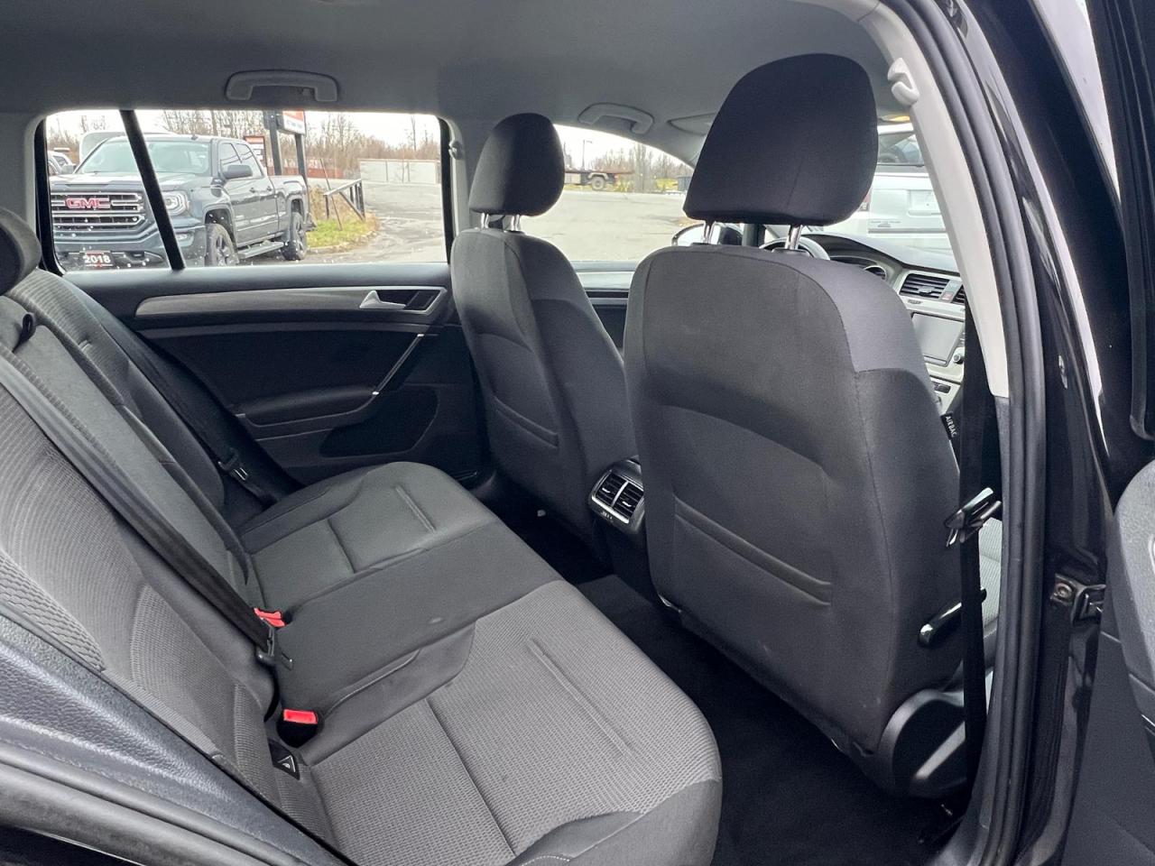 2017 Volkswagen Golf SportWagen Comfortline - Photo #11