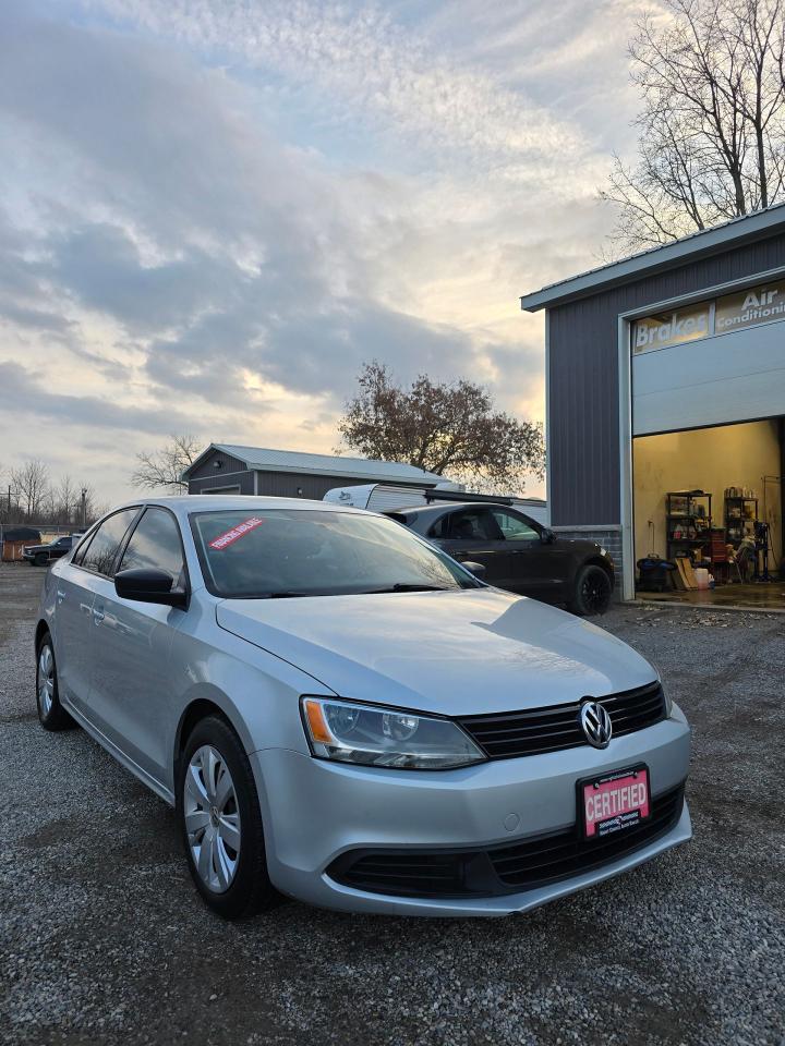 2012 Volkswagen Jetta TRENDLINE+ - Photo #1