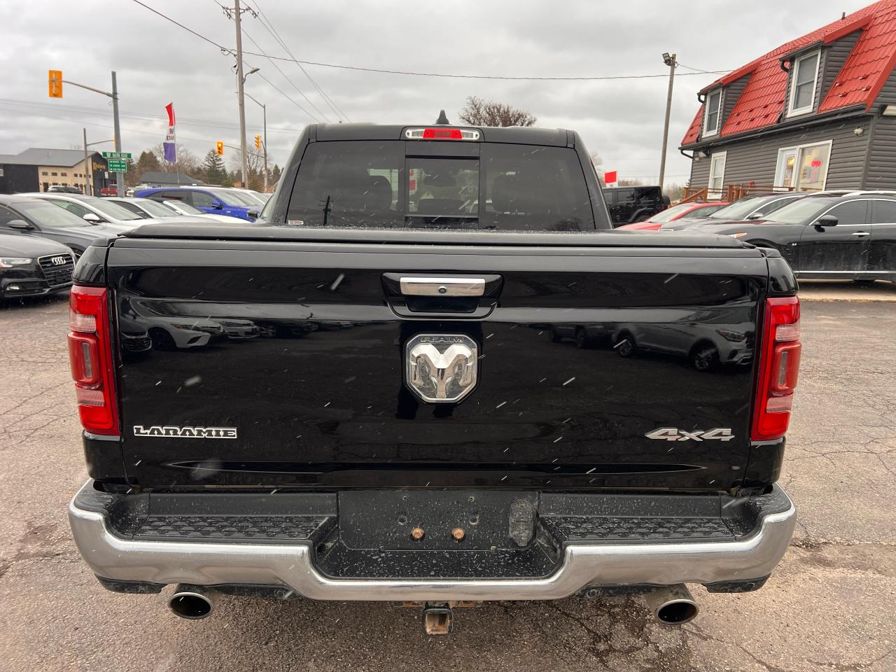 2019 RAM 1500 Laramie Photo3