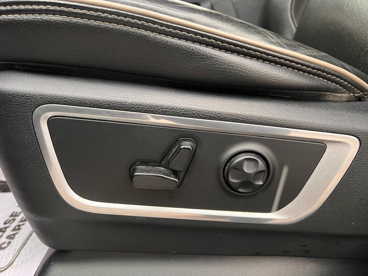 2019 RAM 1500 Laramie Photo