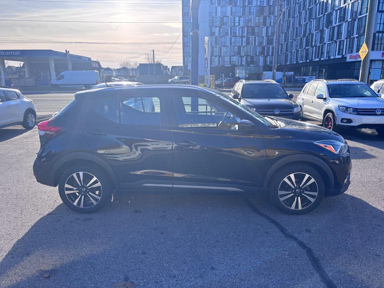 2019 Nissan Kicks SR LOADED GREAT PRICE! - Photo #6