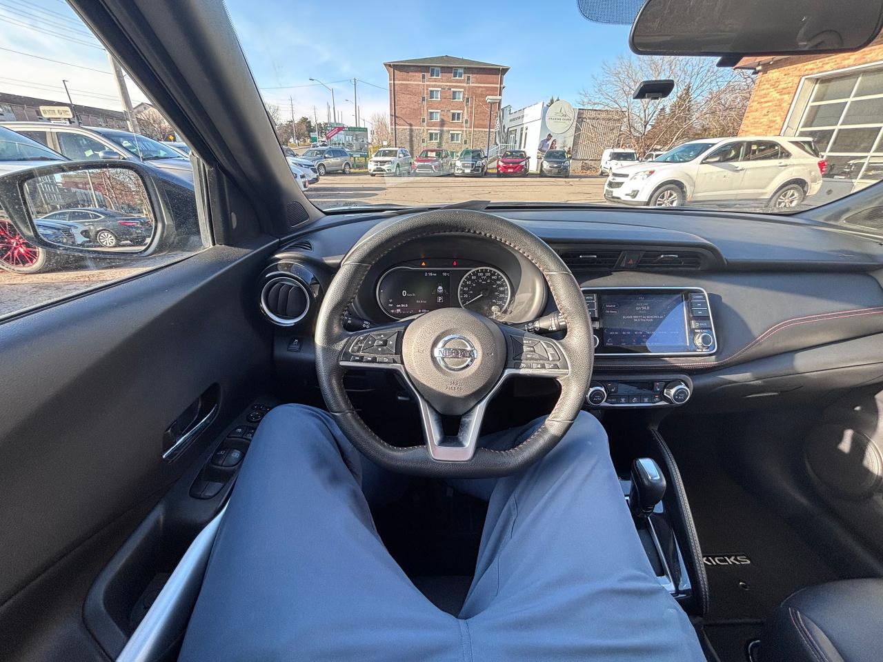 2019 Nissan Kicks SR LOADED GREAT PRICE! - Photo #18