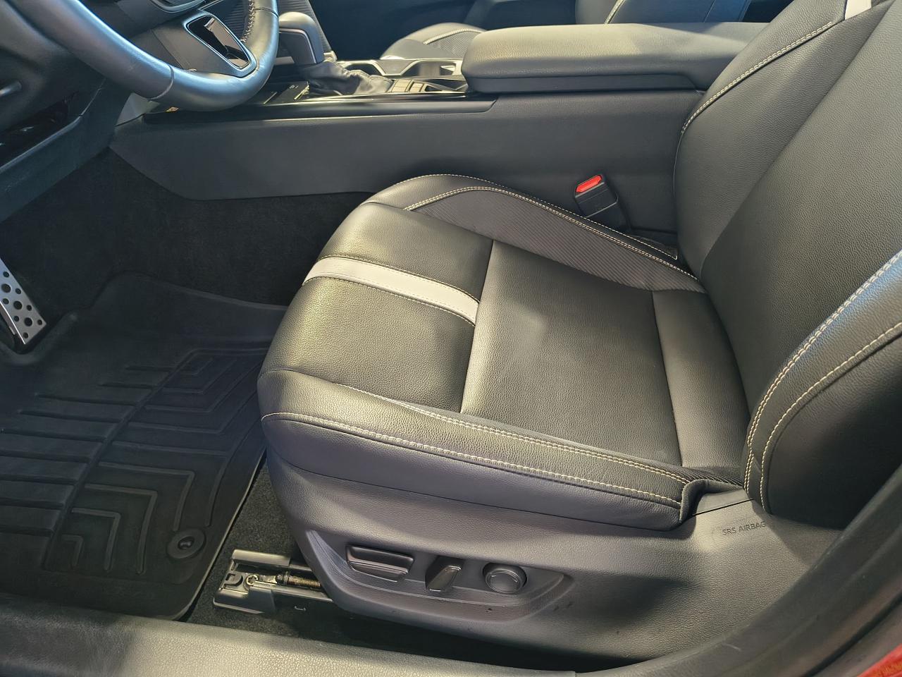 2025 Toyota Camry SE Upgrade Photo