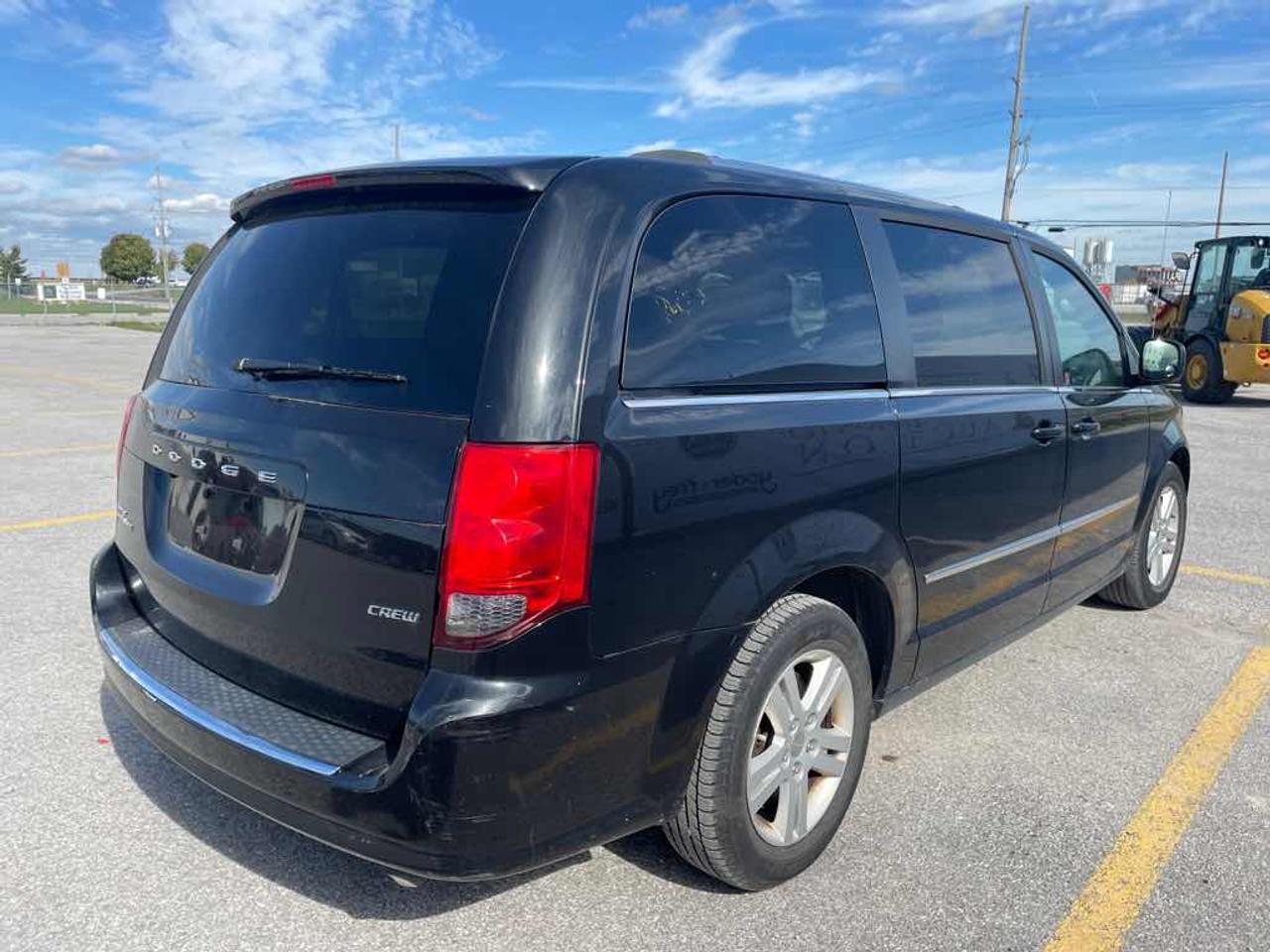 2016 Dodge Grand Caravan Crew Photo