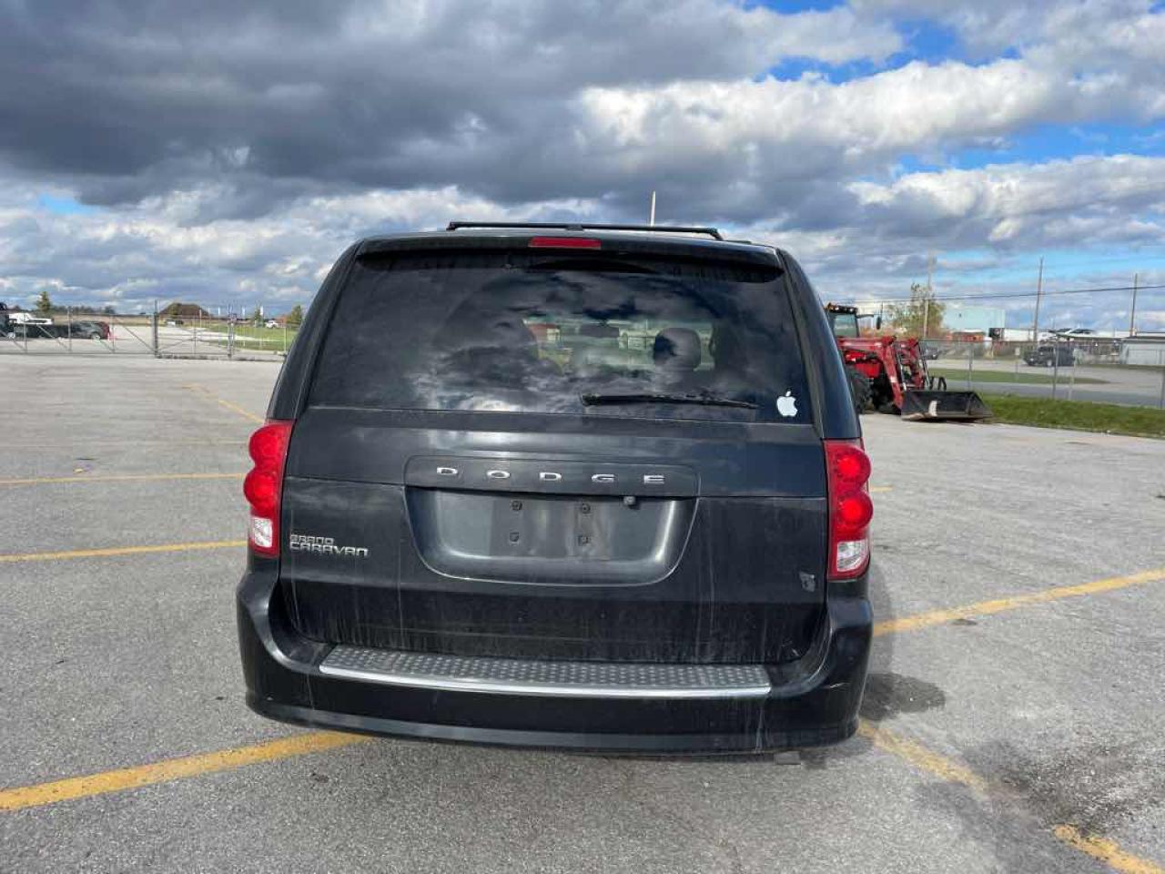 2011 Dodge Grand Caravan Expr - Photo #5