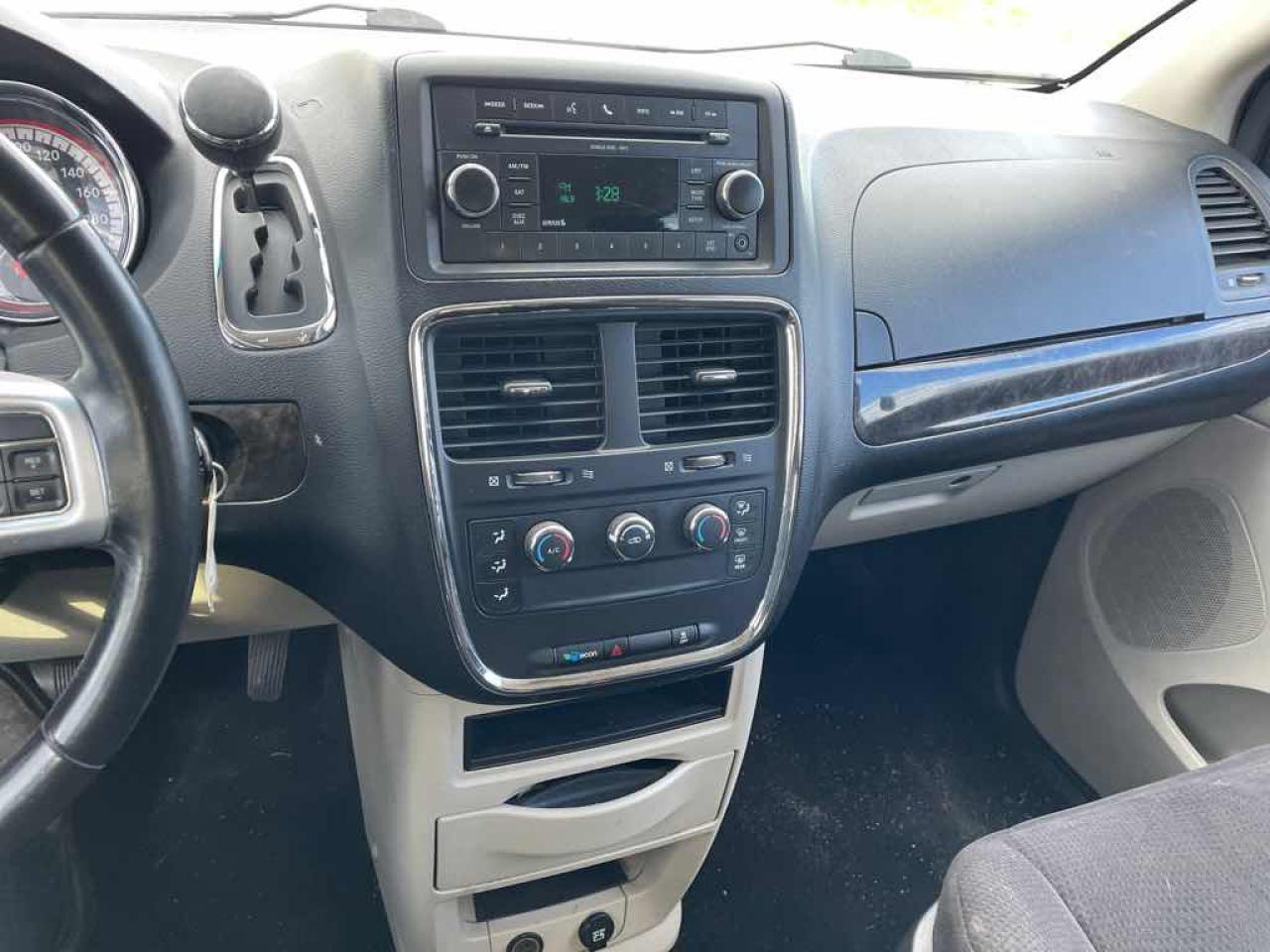 2011 Dodge Grand Caravan Expr Photo