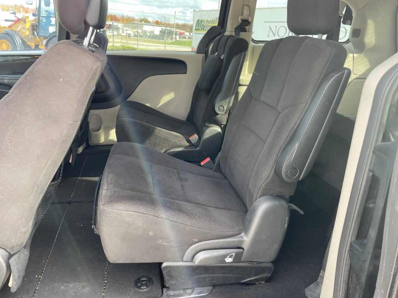 2011 Dodge Grand Caravan Expr Photo