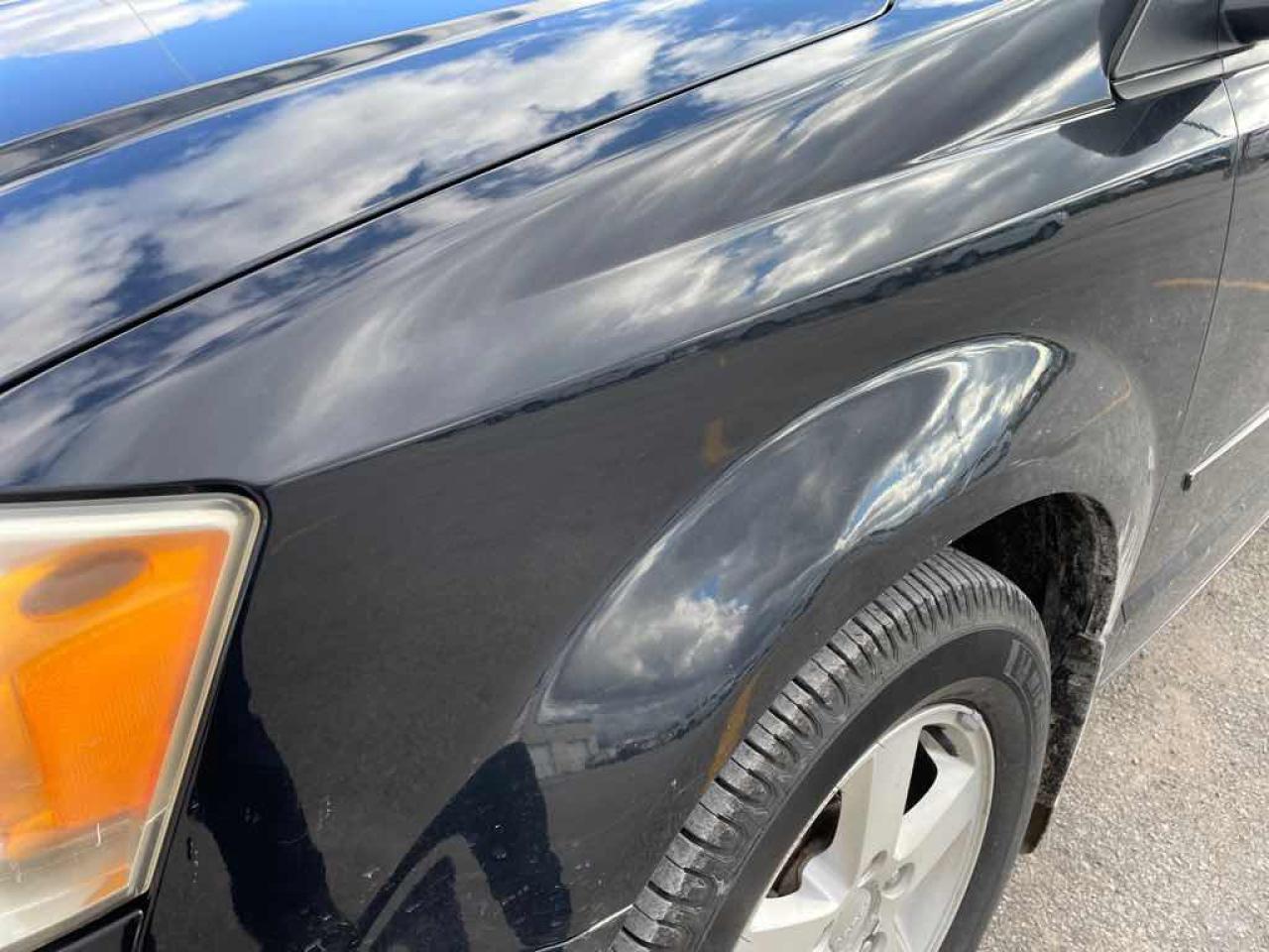 2011 Dodge Grand Caravan Expr Photo