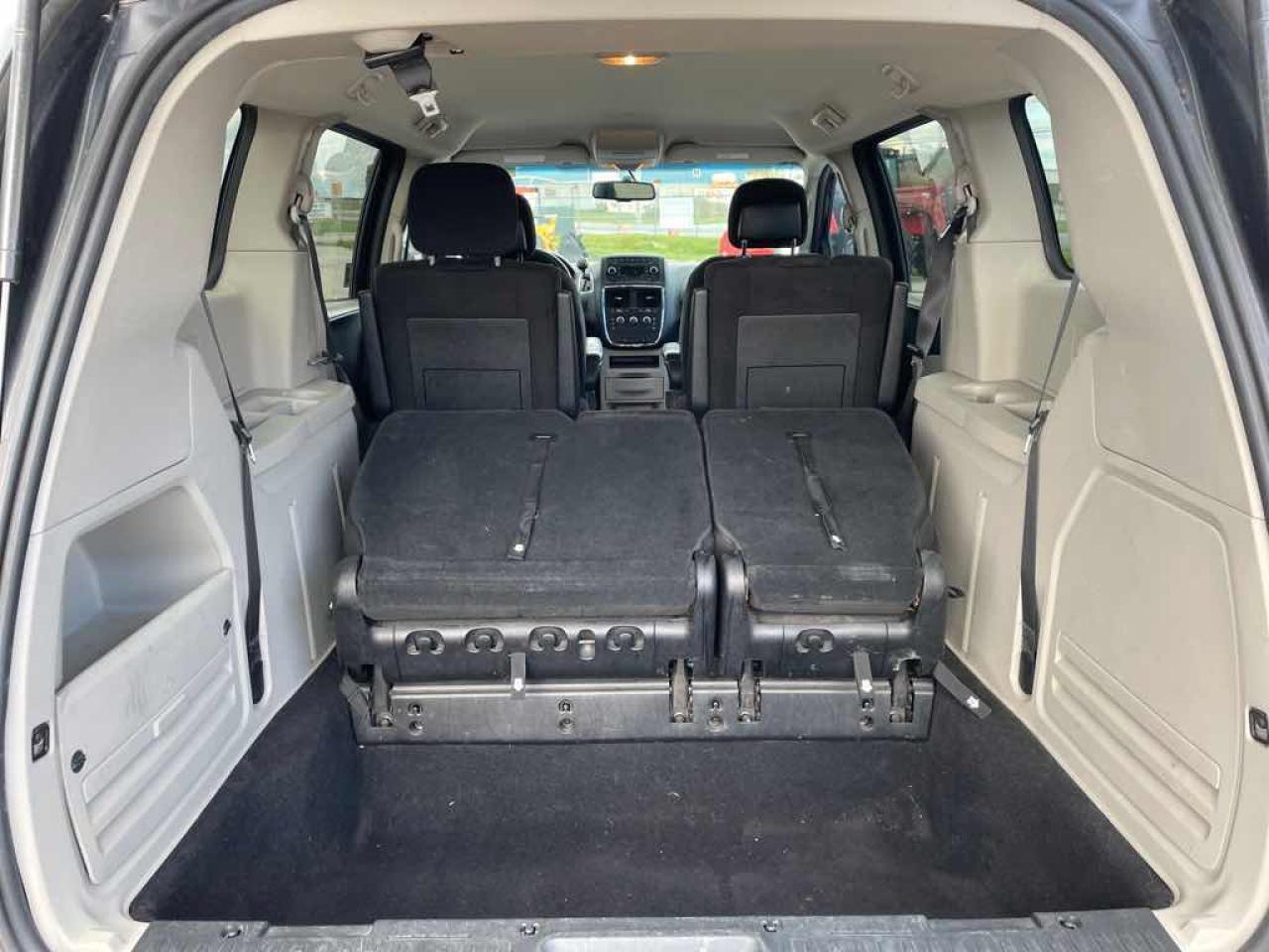 2011 Dodge Grand Caravan Expr Photo