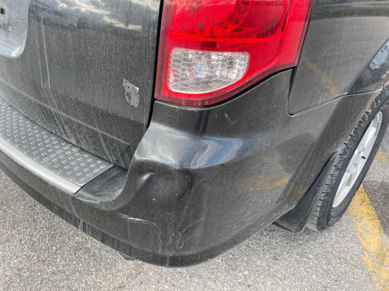 2011 Dodge Grand Caravan Expr - Photo #23