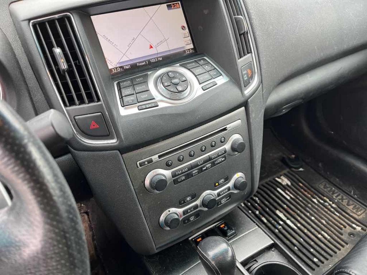 2011 Nissan Maxima  - Photo #10