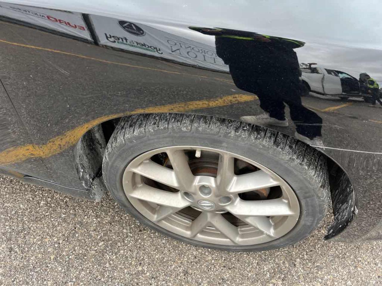 2011 Nissan Maxima  - Photo #15