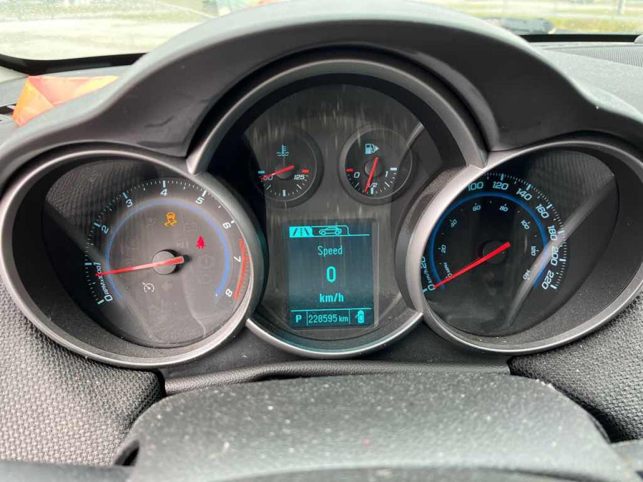 2015 Chevrolet Cruze LT - Photo #9