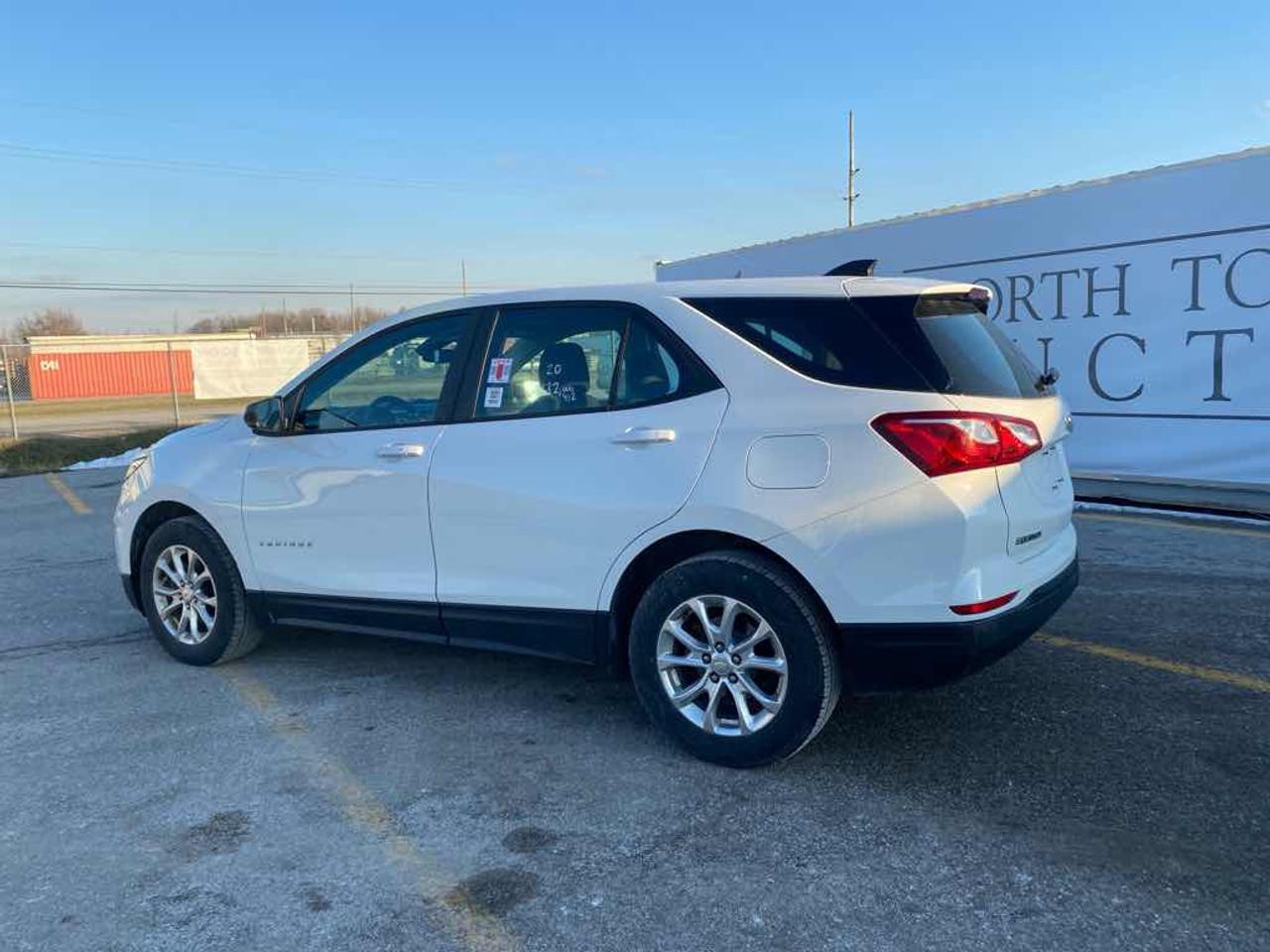 2020 Chevrolet Equinox LS Photo