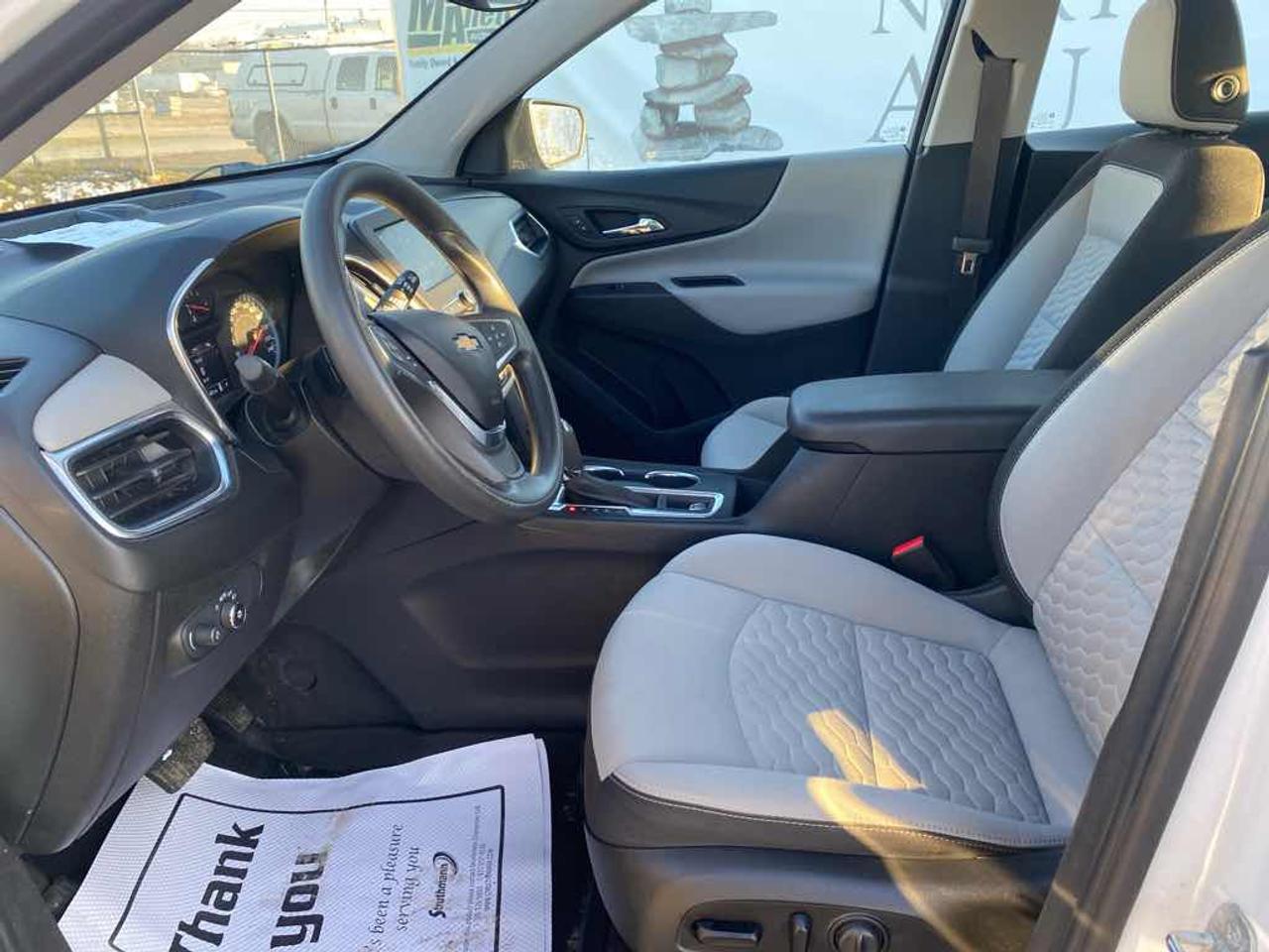 2020 Chevrolet Equinox LS Photo