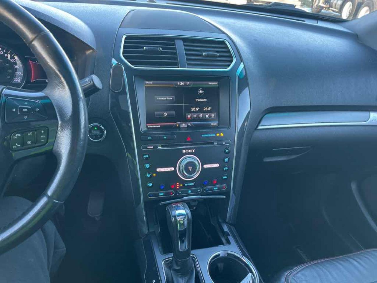 2016 Ford Explorer Sport  Photo