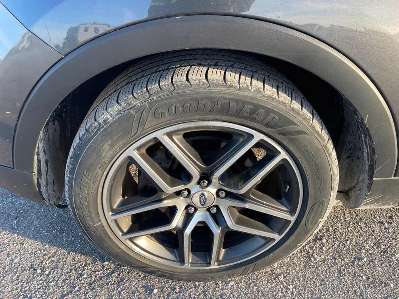 2016 Ford Explorer Sport  Photo