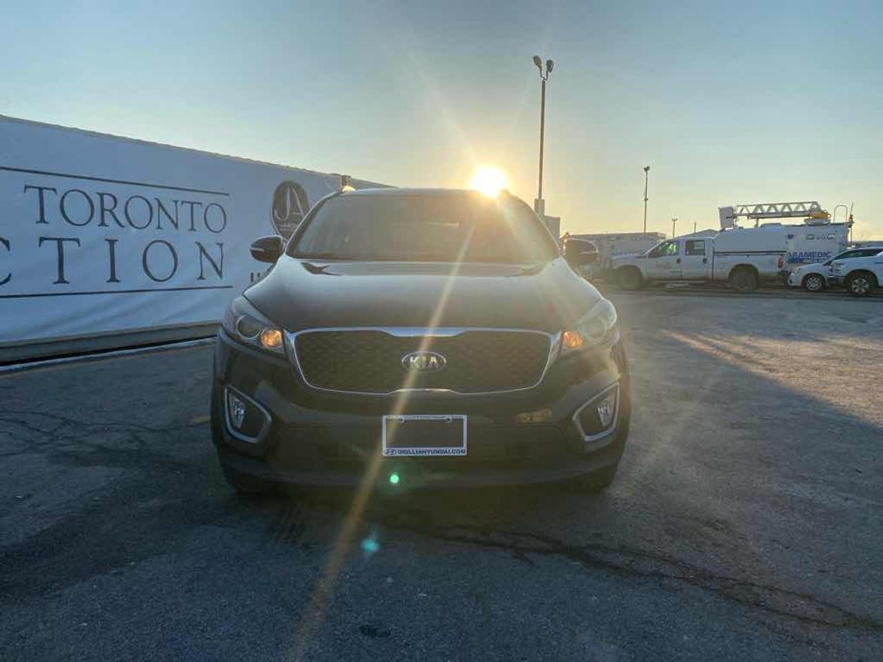 2016 Kia Sorento  Photo1