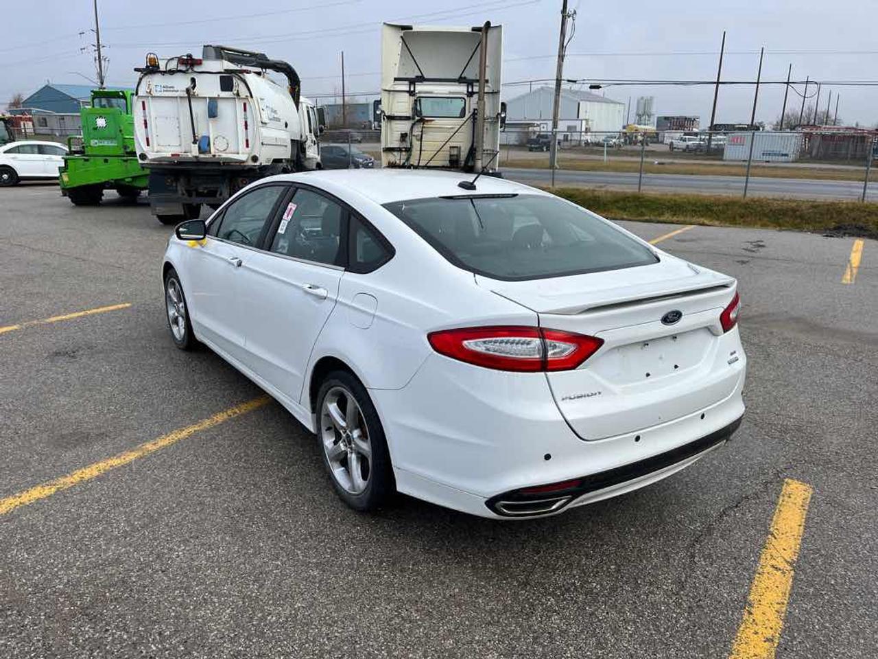 2013 Ford Fusion SE Photo