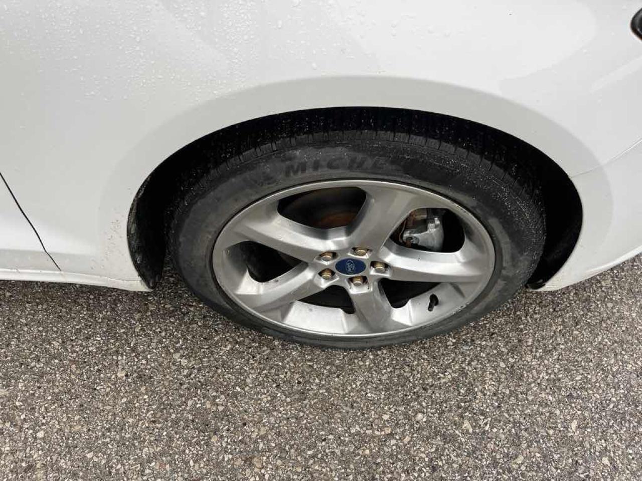 2013 Ford Fusion SE - Photo #16