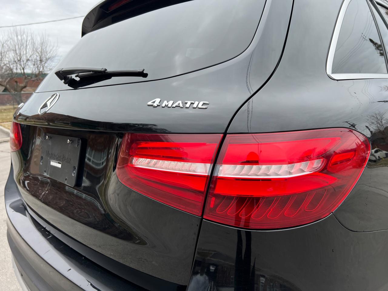 2016 Mercedes-Benz GLC-Class GLC300 4MATIC - Photo #9