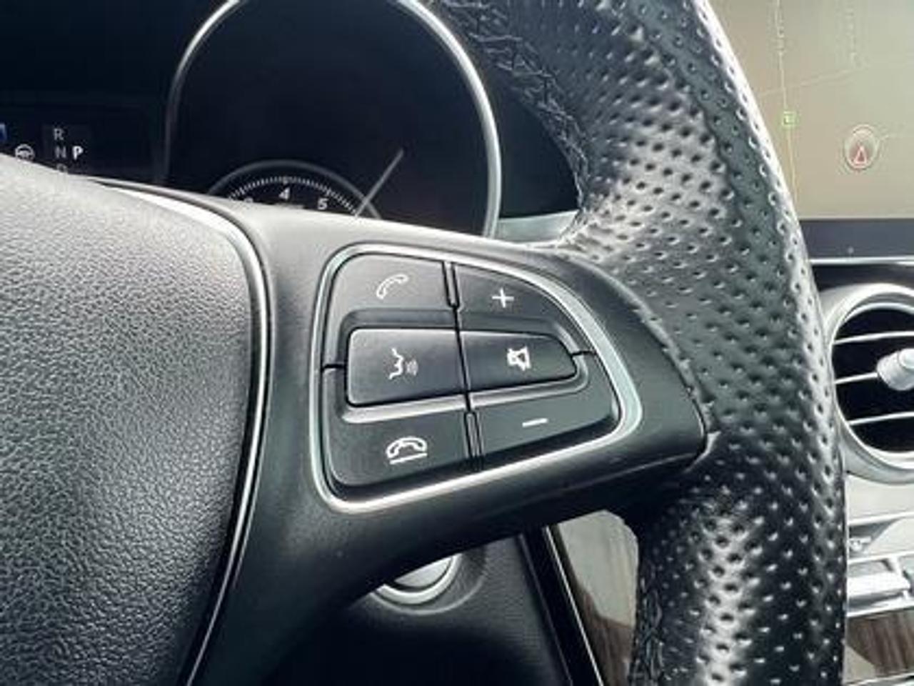 2016 Mercedes-Benz GLC 4MATIC 4dr GLC 300 Photo