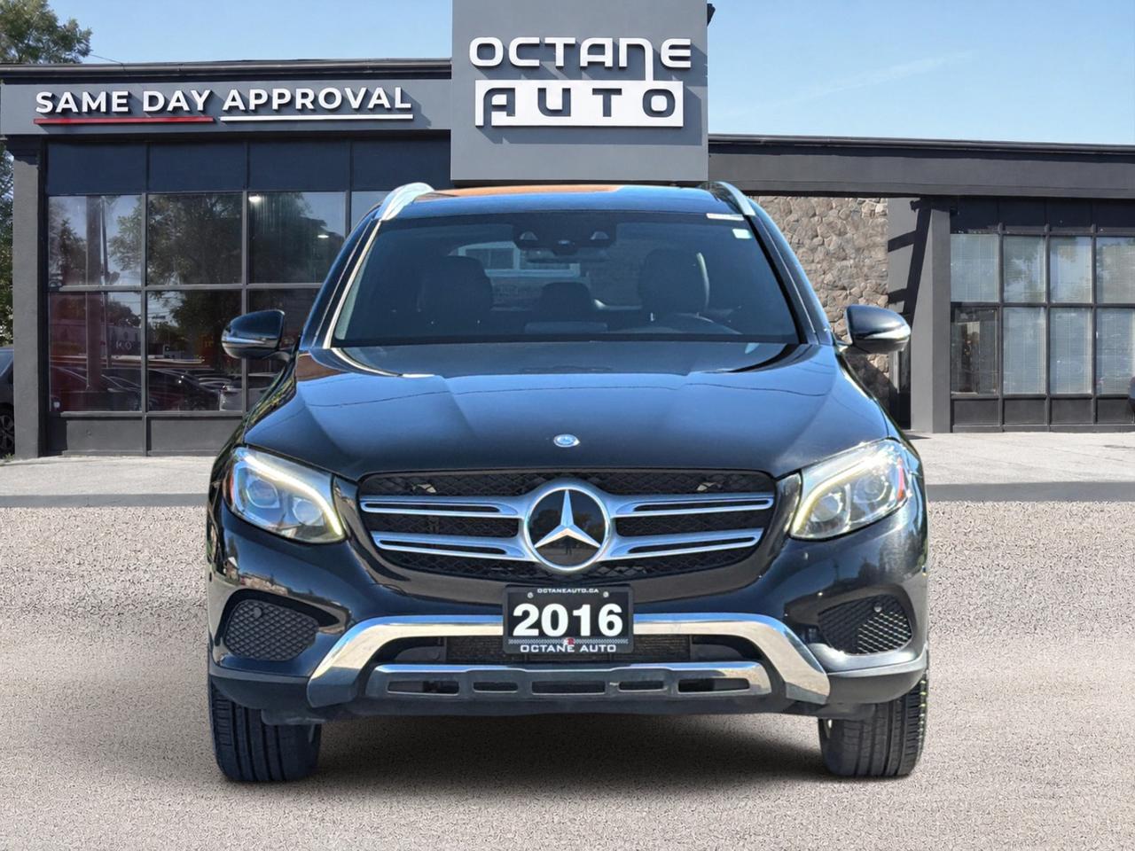 2016 Mercedes-Benz GLC 4MATIC 4dr GLC 300 Photo