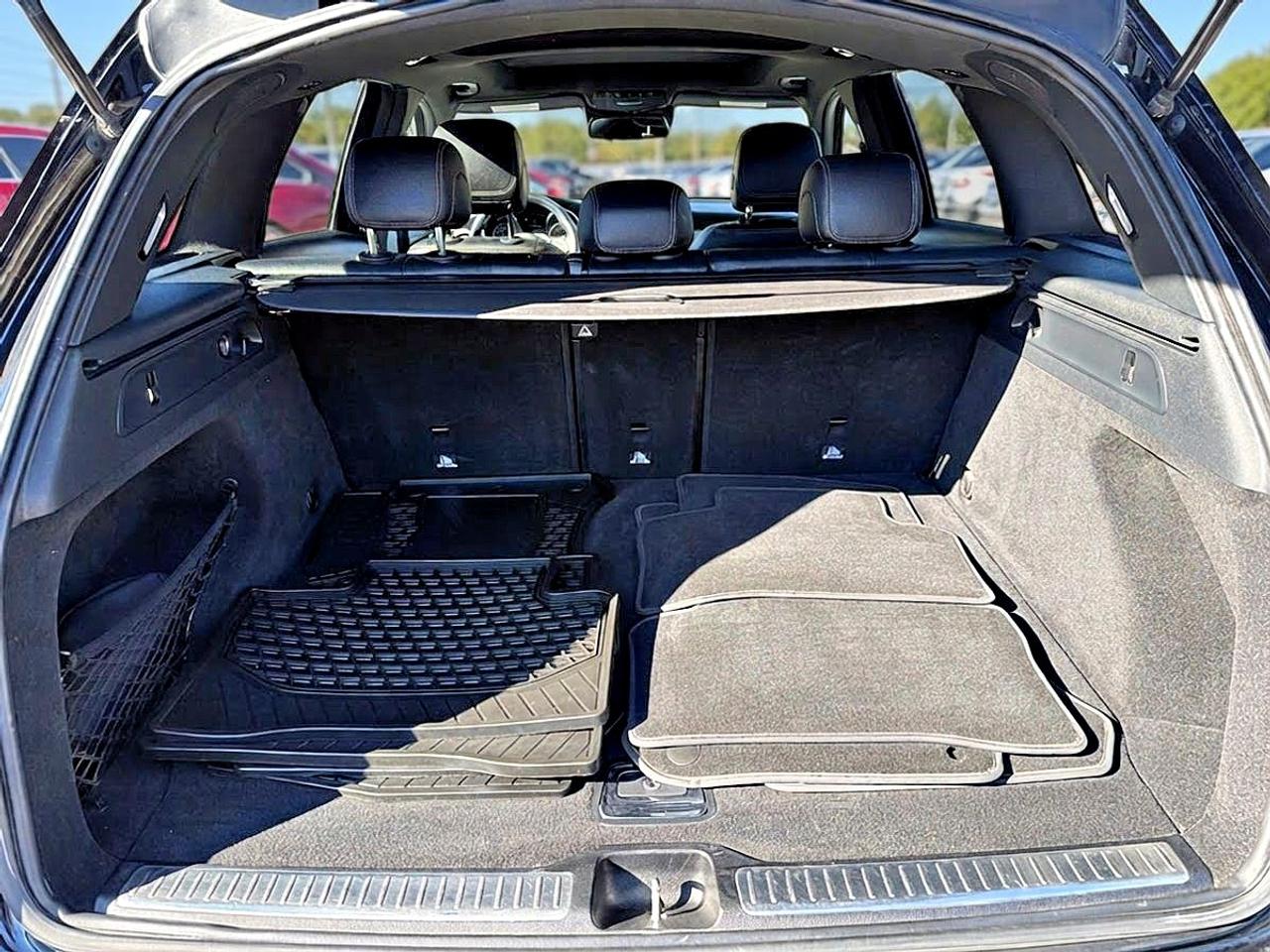 2016 Mercedes-Benz GLC 4MATIC 4dr GLC 300 Photo