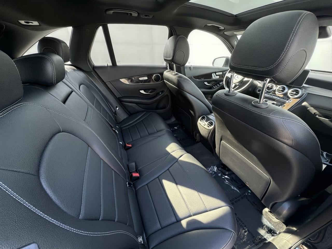 2016 Mercedes-Benz GLC 4MATIC 4dr GLC 300 Photo