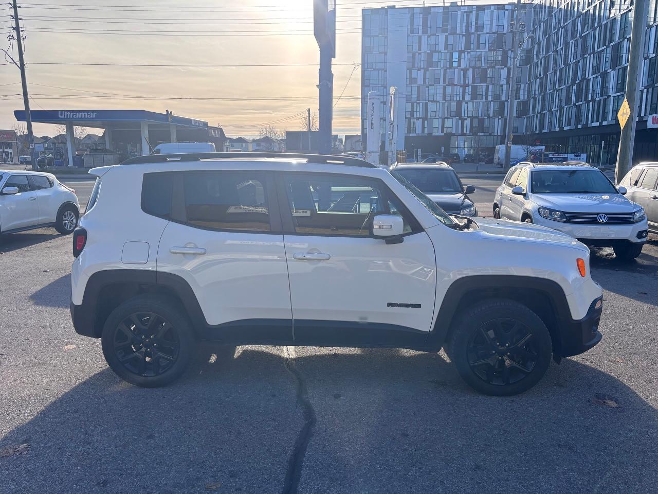2017 Jeep Renegade 4WD REMOVABLE ROOF! - Photo #3