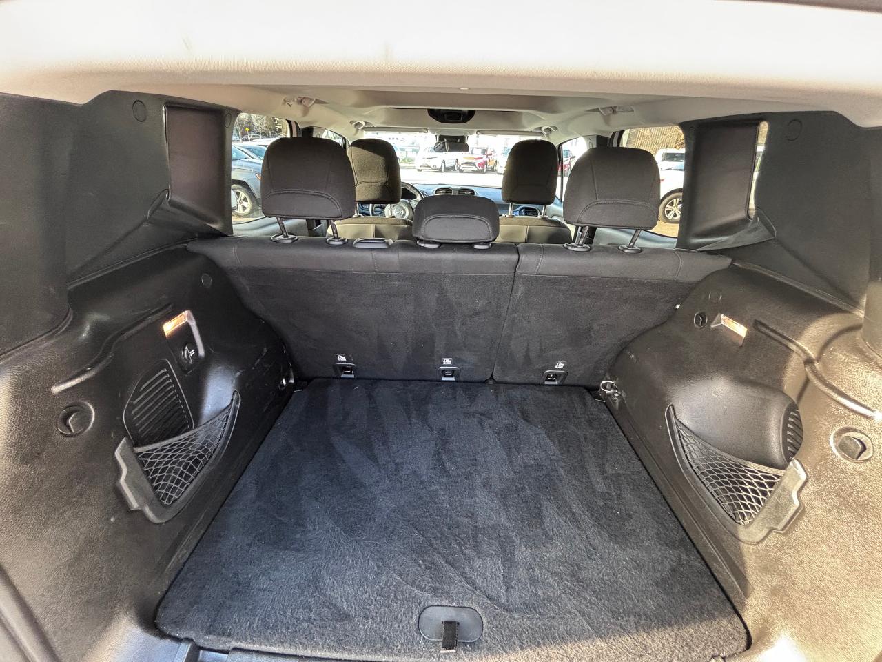 2017 Jeep Renegade 4WD REMOVABLE ROOF! - Photo #6