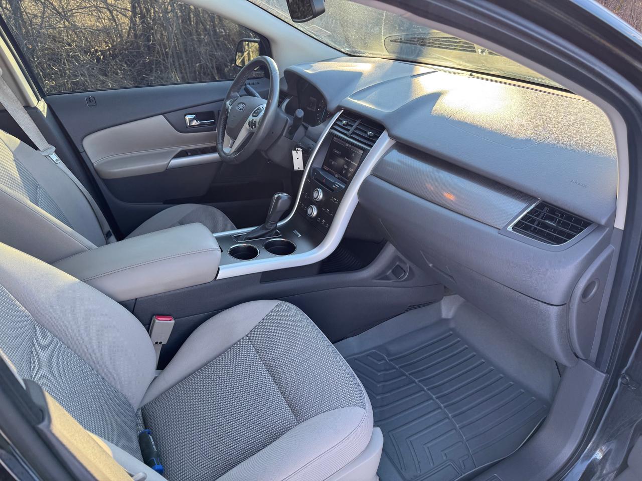 2013 Ford Edge 4dr SEL AWD Chrome Rims Snow Tires Clean Carfax - Photo #4