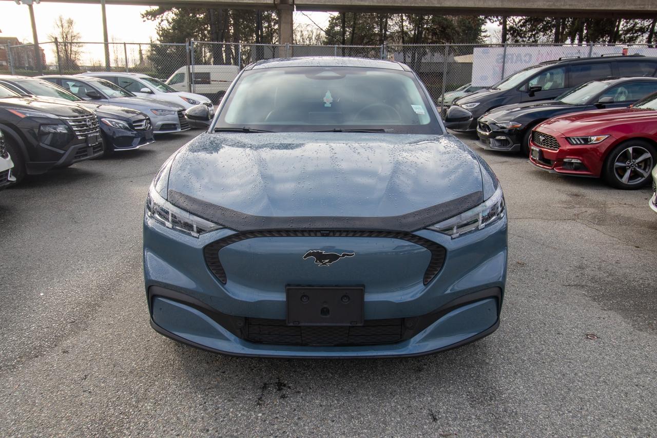 2024 Ford Mustang Mach-E Select Photo3