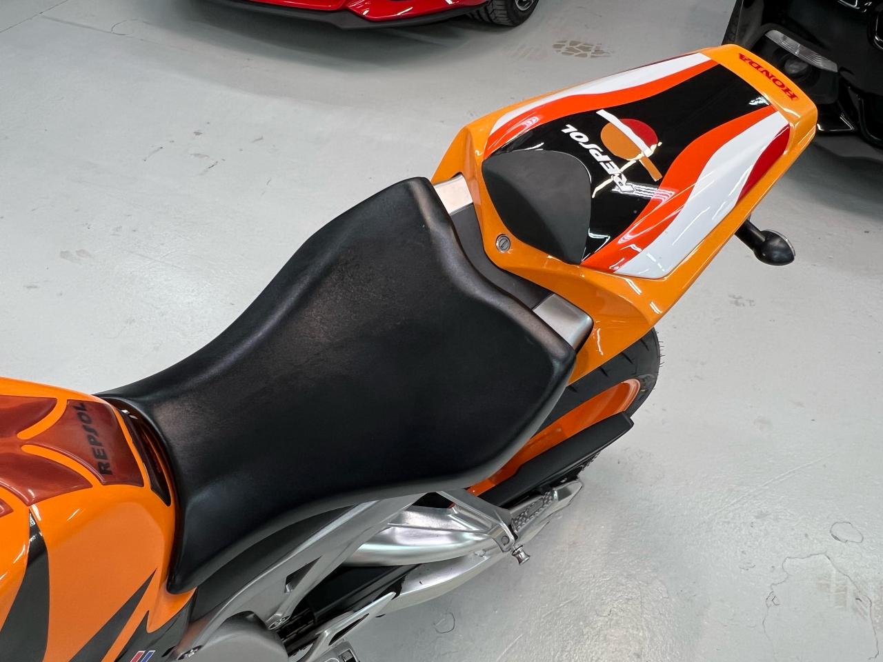 2009 Honda CBR1000RR Repsol Photo