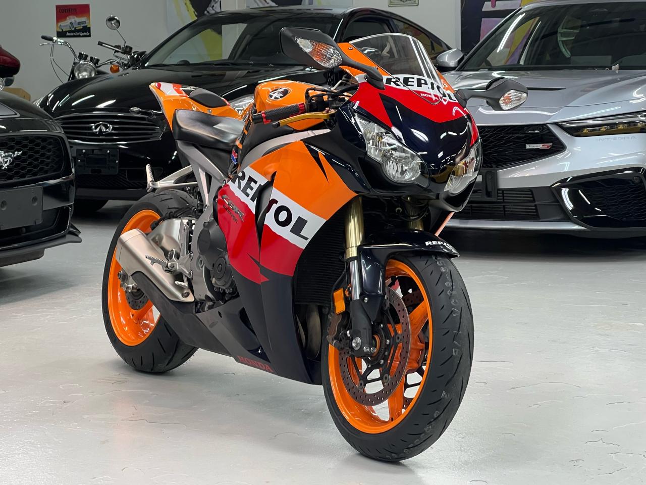 2009 Honda CBR1000RR Repsol Photo0