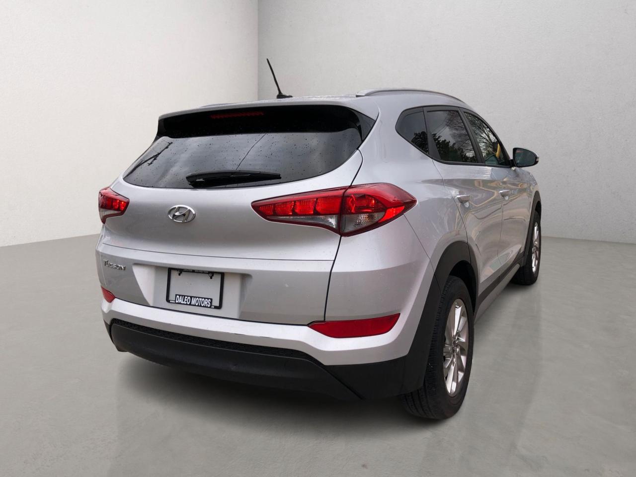 2017 Hyundai Tucson Premium / LOW KMS / HEATED SEATS / DVD