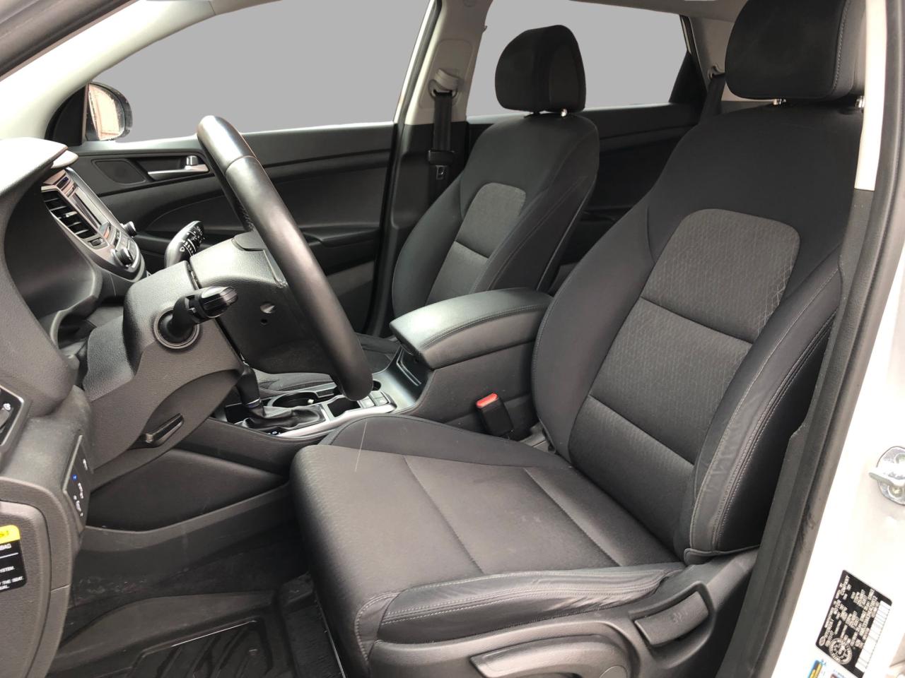 2017 Hyundai Tucson Premium / LOW KMS / HEATED SEATS / DVD