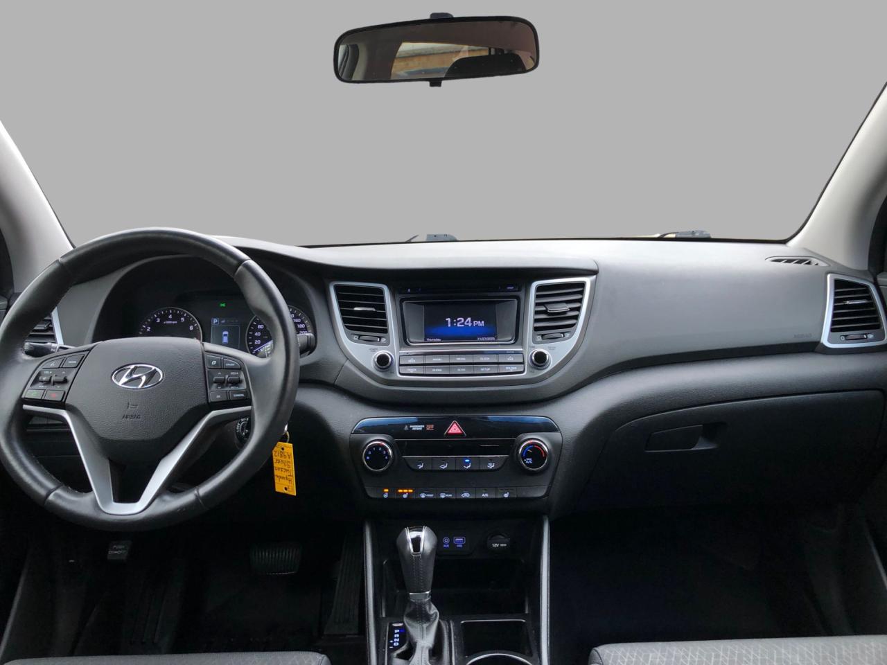 2017 Hyundai Tucson Premium / LOW KMS / HEATED SEATS / DVD