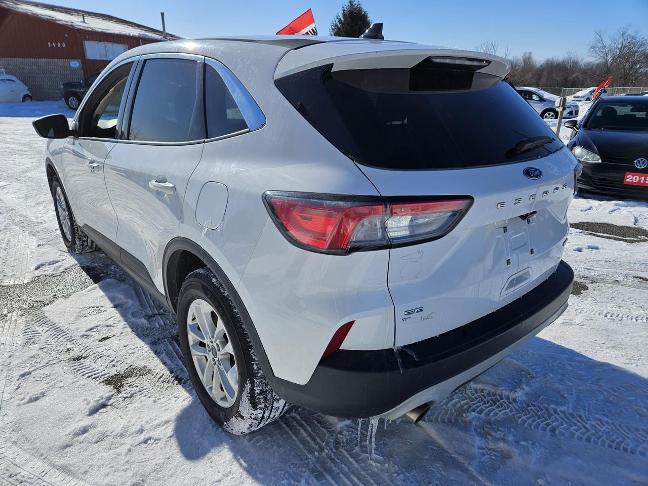 2020 Ford Escape SE Photo4