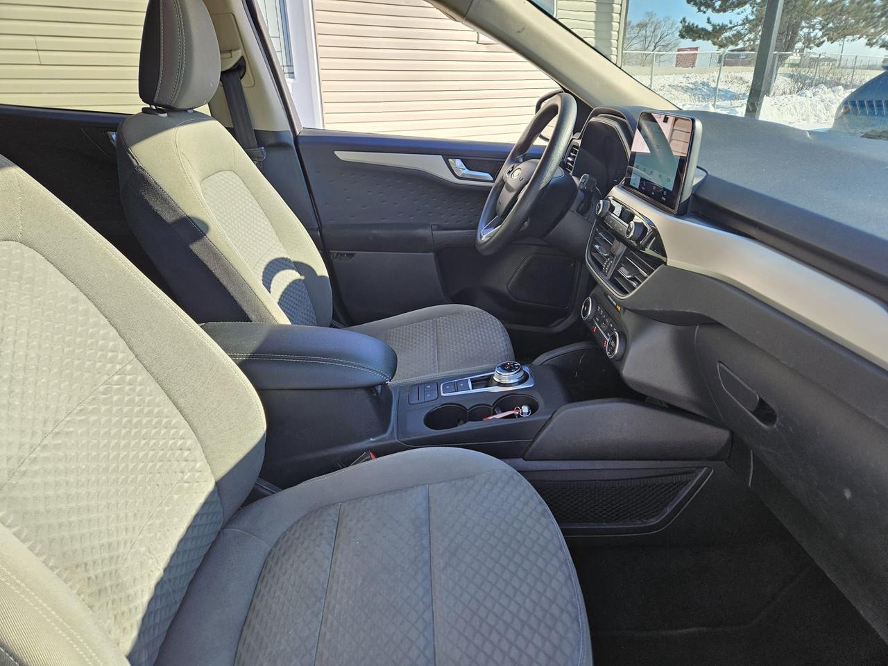 2020 Ford Escape SE Photo