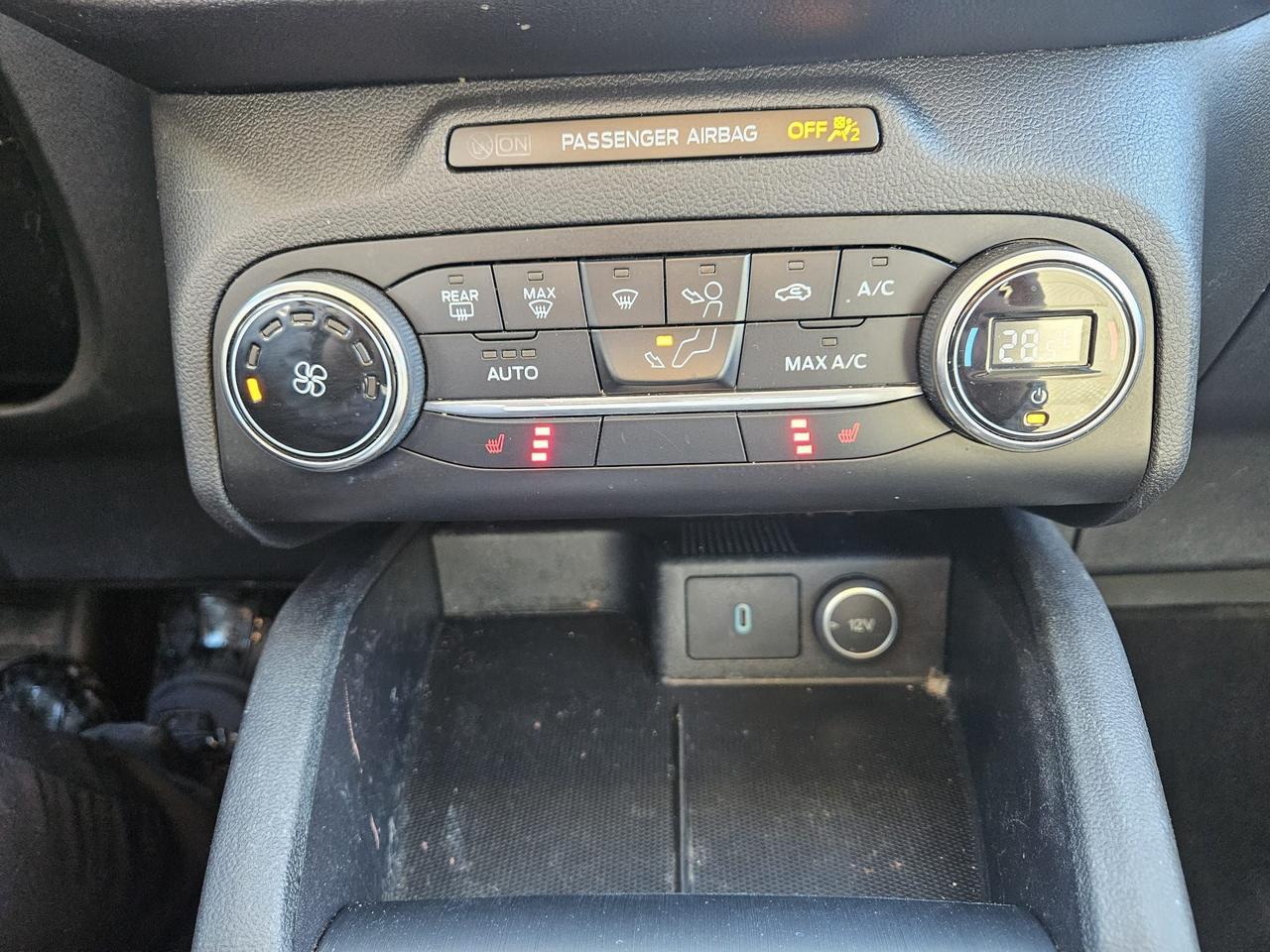 2020 Ford Escape SE Photo