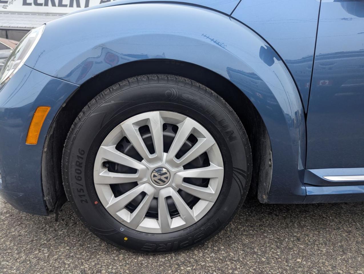 2018 Volkswagen Beetle Trendline WITH NEW TIRES!! Photo