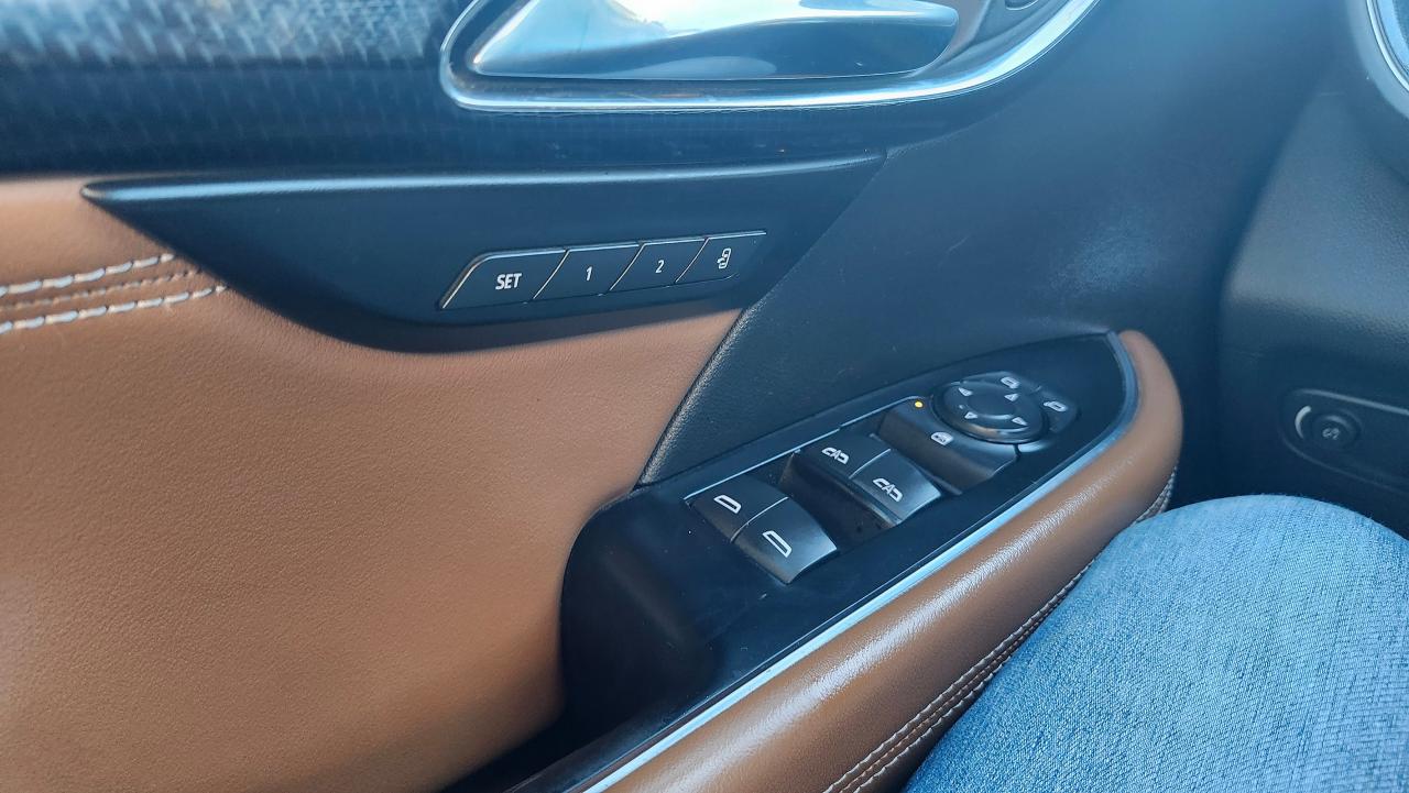 2021 Buick Envision AWD,Essence, Lthr,Htd Seat/Steer,Pano Rf,BU Cam - Photo #15