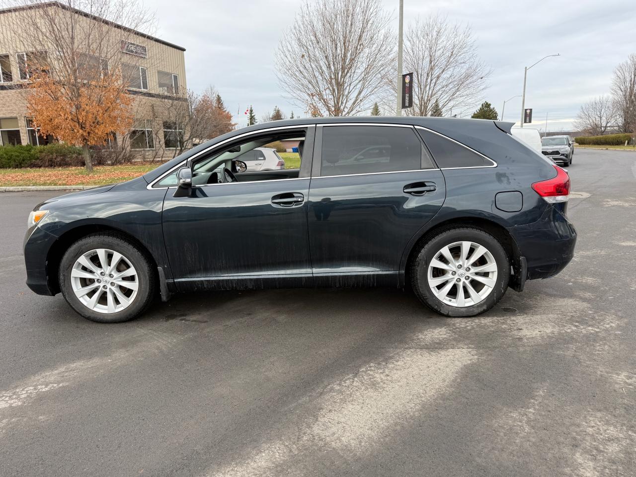 2016 Toyota Venza LOW KM!! AWD, LEATHER, NAV, SUNROOF, LOADED!!! Photo24