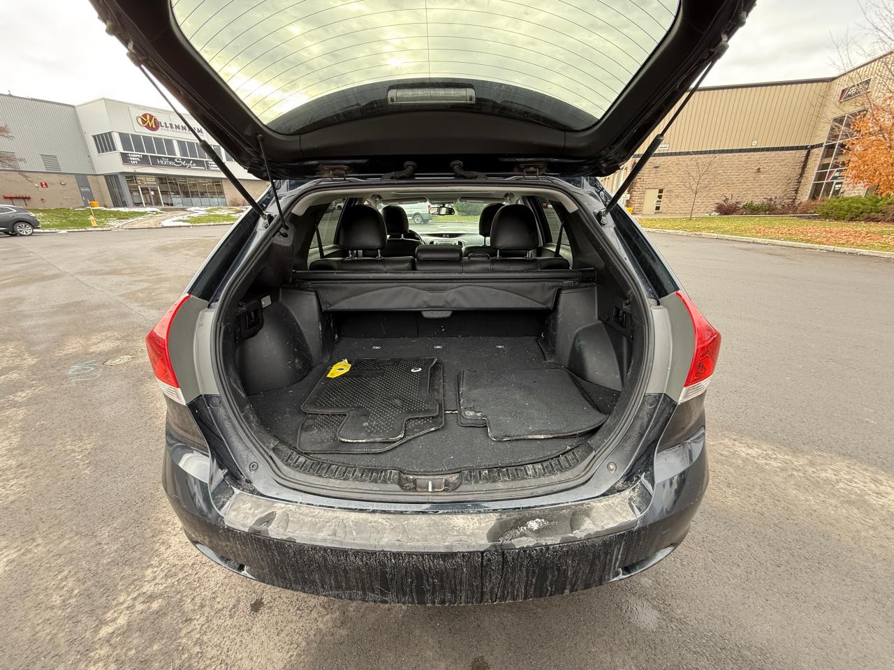 2016 Toyota Venza LOW KM!! AWD, LEATHER, NAV, SUNROOF, LOADED!!! Photo13