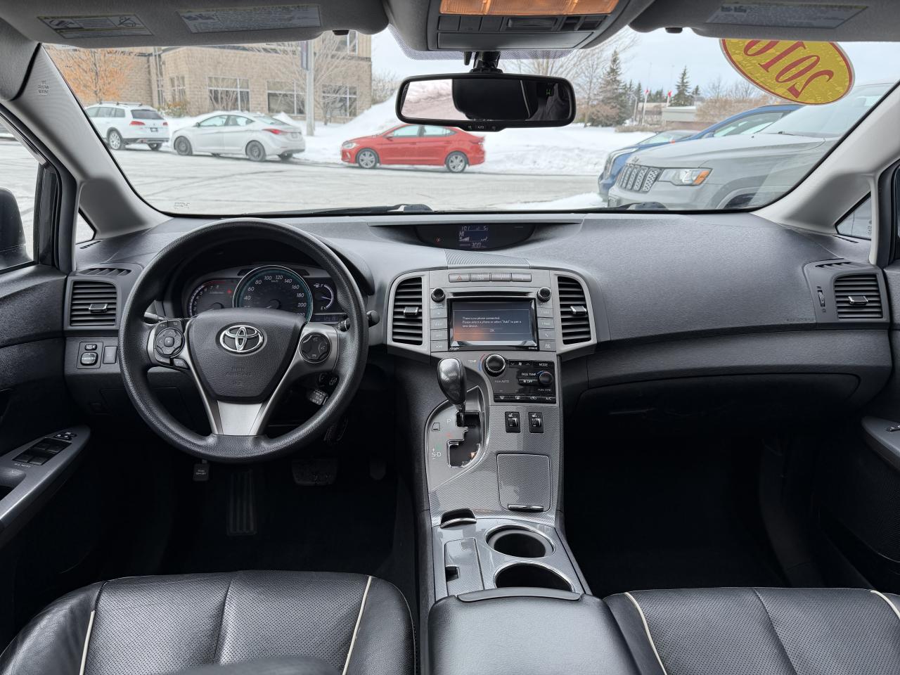 2016 Toyota Venza LOW KM!! AWD, LEATHER, NAV, SUNROOF, LOADED!!! Photo