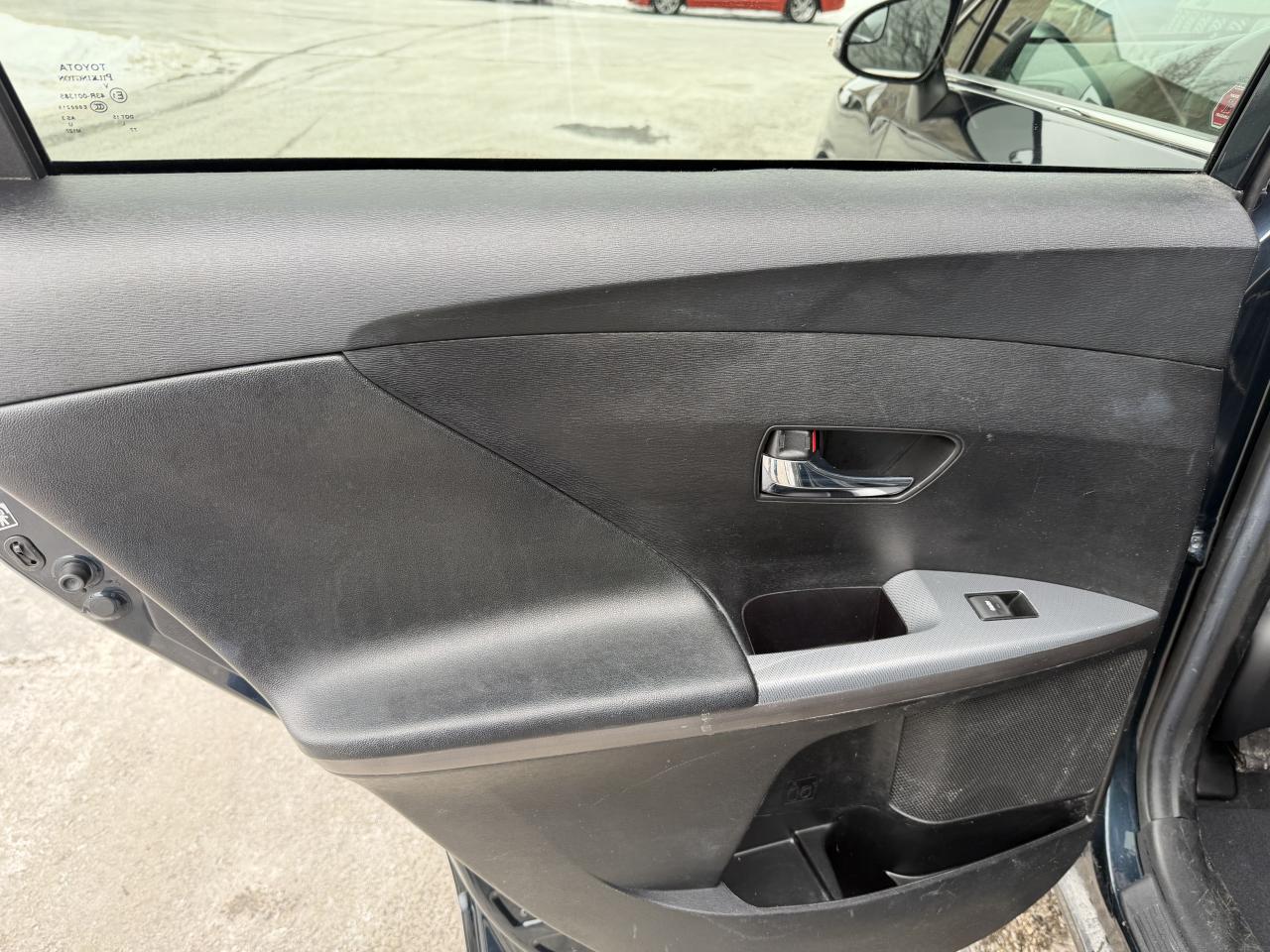 2016 Toyota Venza LOW KM!! AWD, LEATHER, NAV, SUNROOF, LOADED!!! Photo