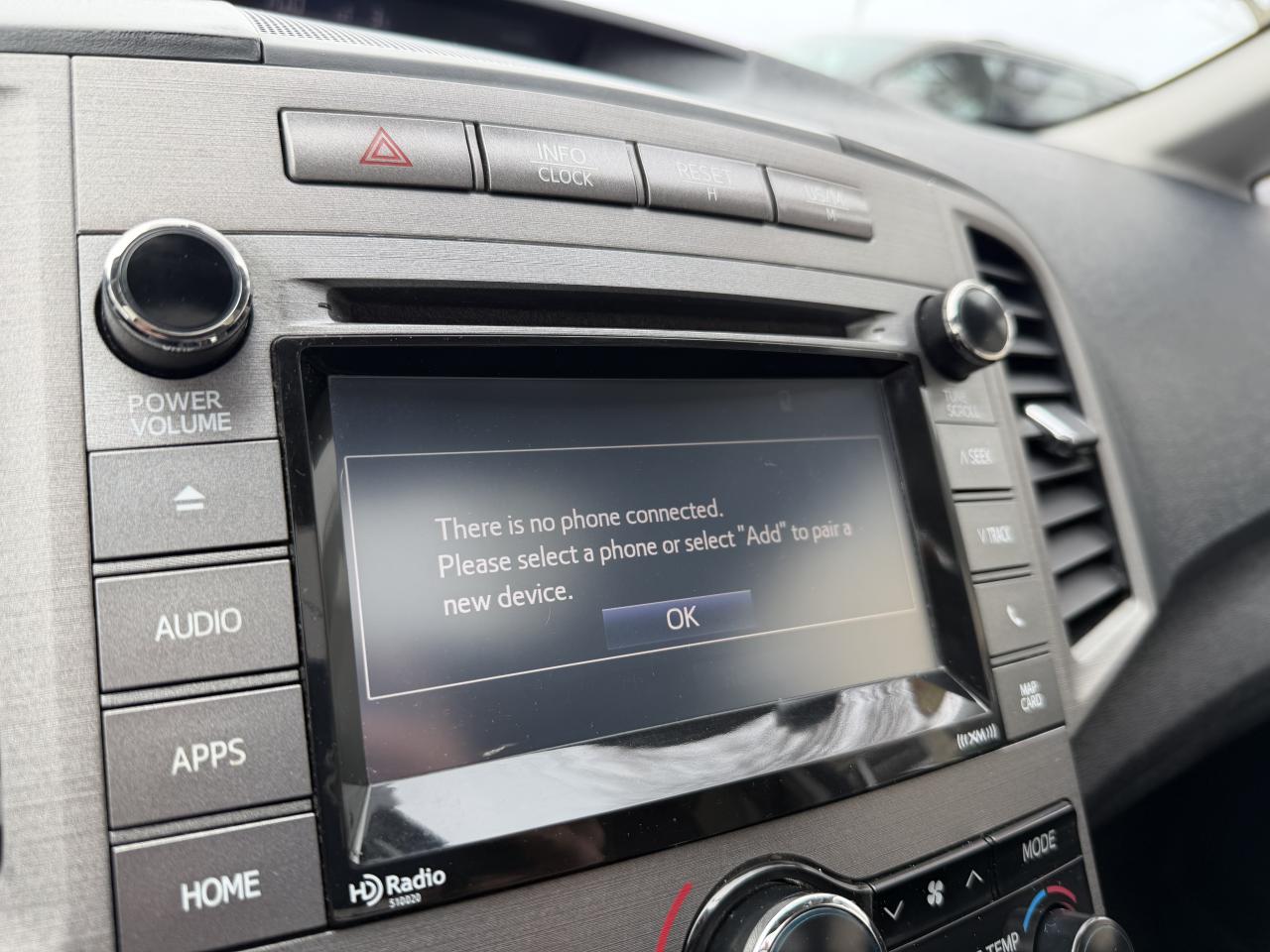 2016 Toyota Venza LOW KM!! AWD, LEATHER, NAV, SUNROOF, LOADED!!! Photo