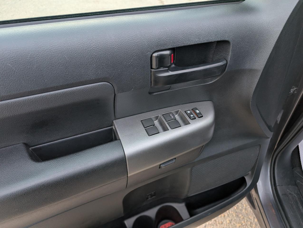 2012 Toyota Tundra SR5 | Power driver seat | Bluetooth - Photo #8