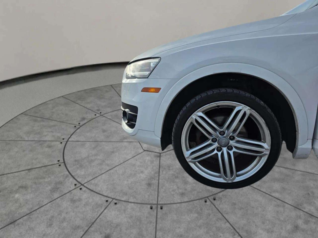 2015 Audi Q3 FrontTrak 4dr 2.0T Progressiv - Photo #9